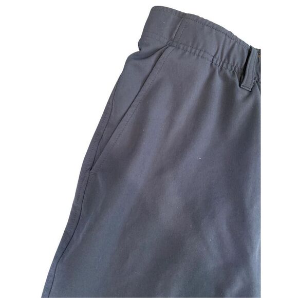 Under Armour, men’s navy blue, athletic shorts, size 42 - Picture 3 of 7